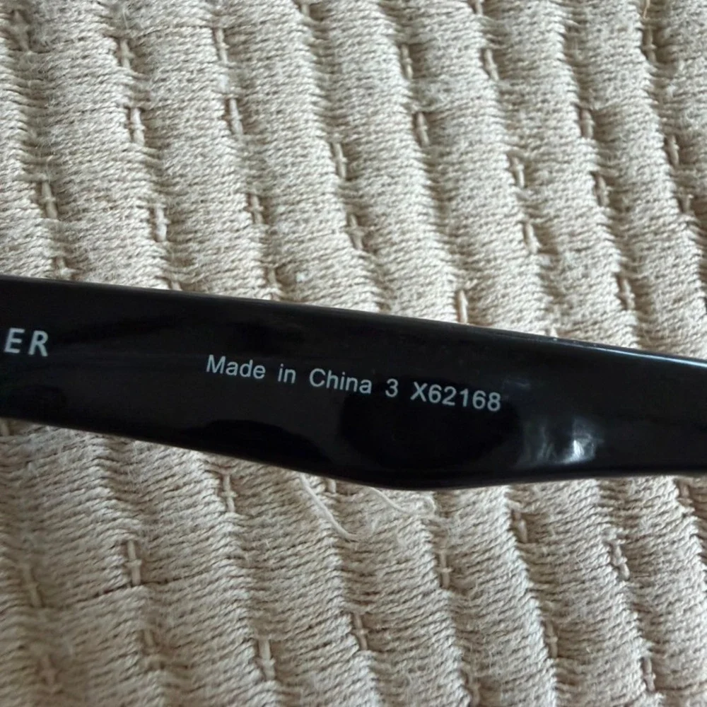 Tommy Hilfiger OM671 Sunglasses Mens Black Rectangle Gray Lens 55-20-140